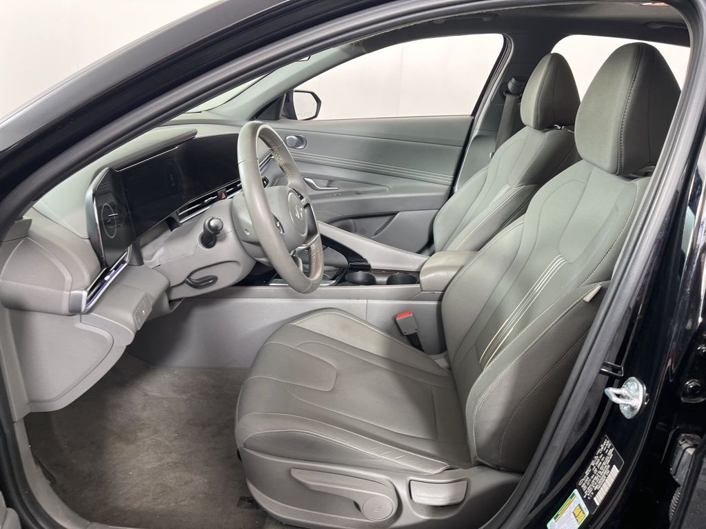 Thumbnail: 2025 Hyundai Elantra - 21