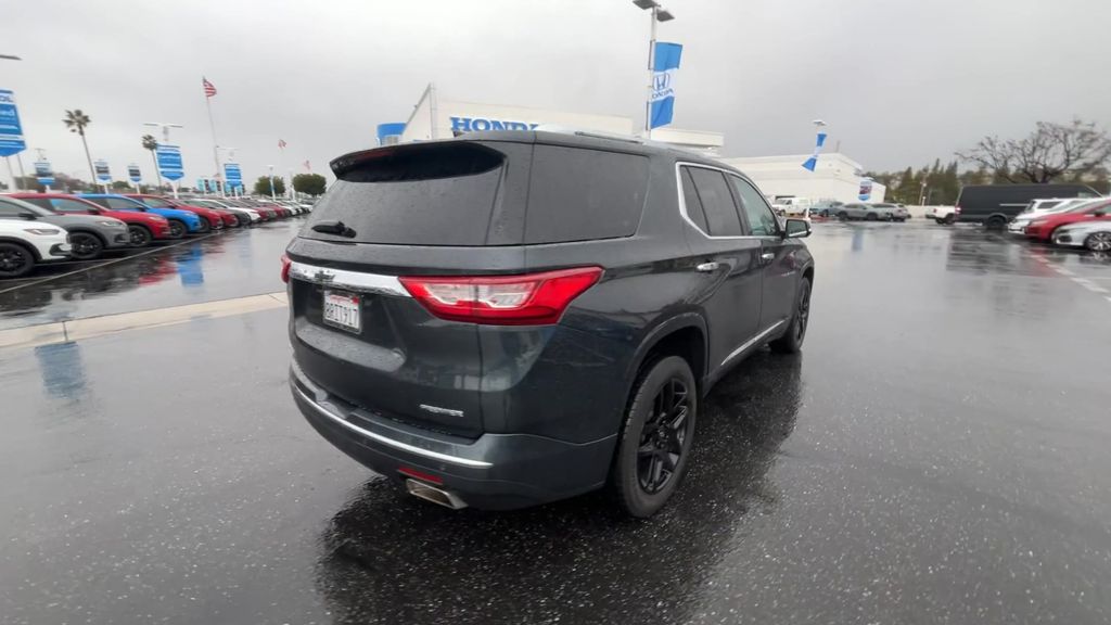 Thumbnail: 2020 Chevrolet Traverse - 8