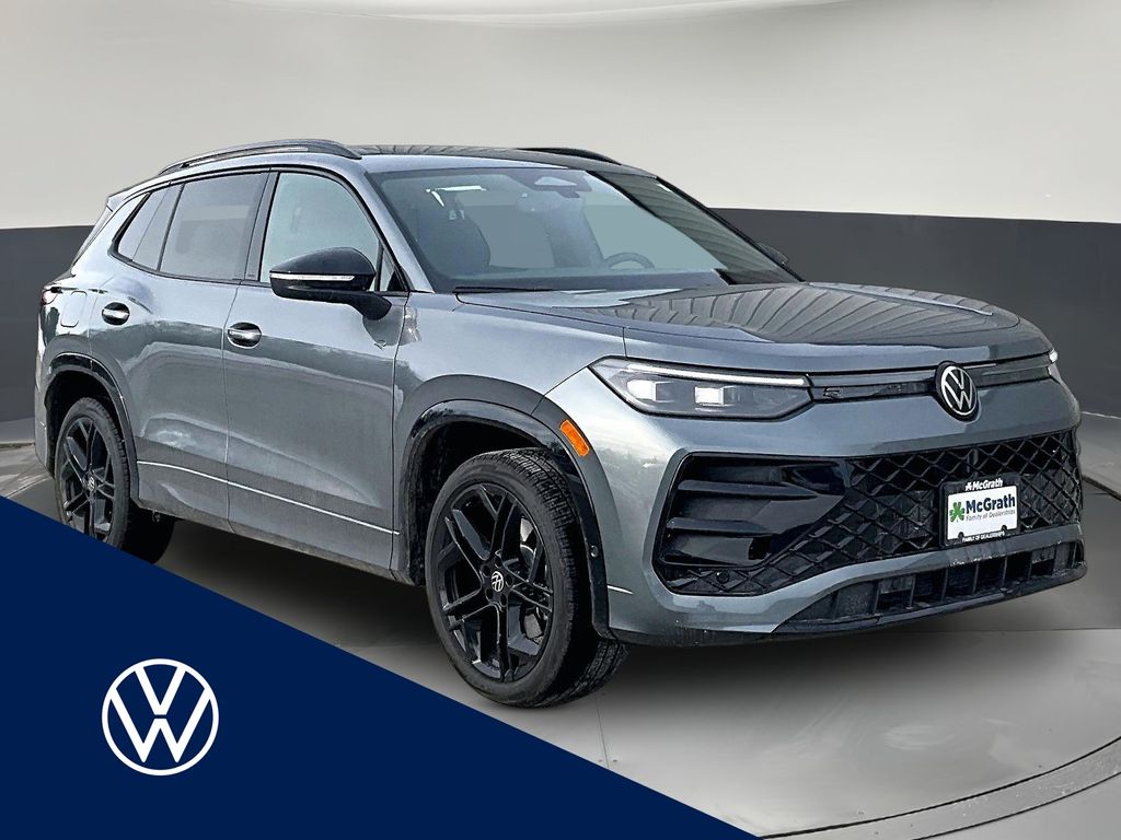 Platinum Gray Metallic 2026 Volkswagen Tiguan SE R-Line Black 4Motion SUV / Crossover All-Wheel Drive 8-Speed Automatic