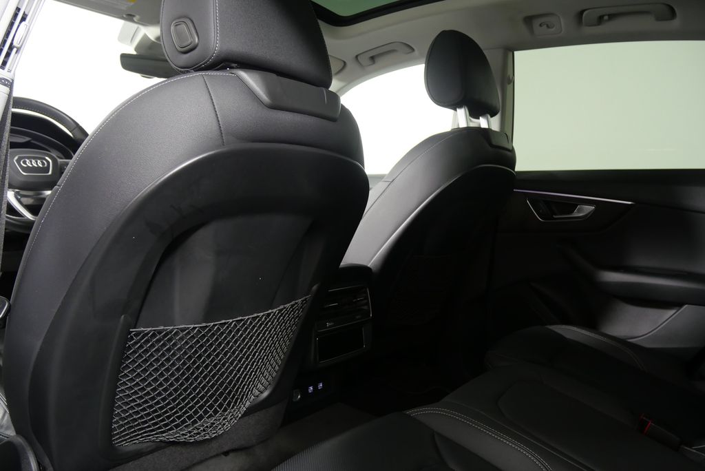 2019 Audi Q8 Premium Plus 16