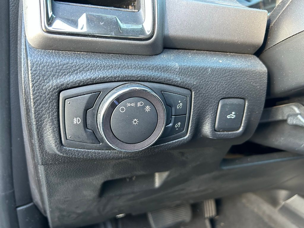 Thumbnail: 2019 Ford Ranger - 16