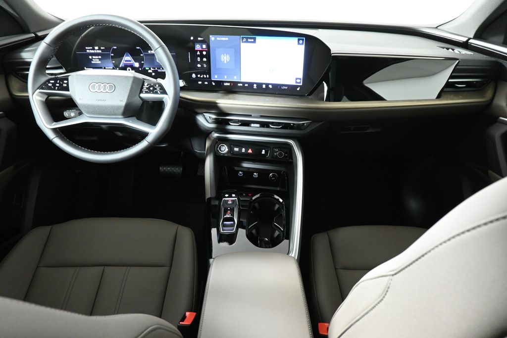 Thumbnail: 2025 Audi Q5 - 4