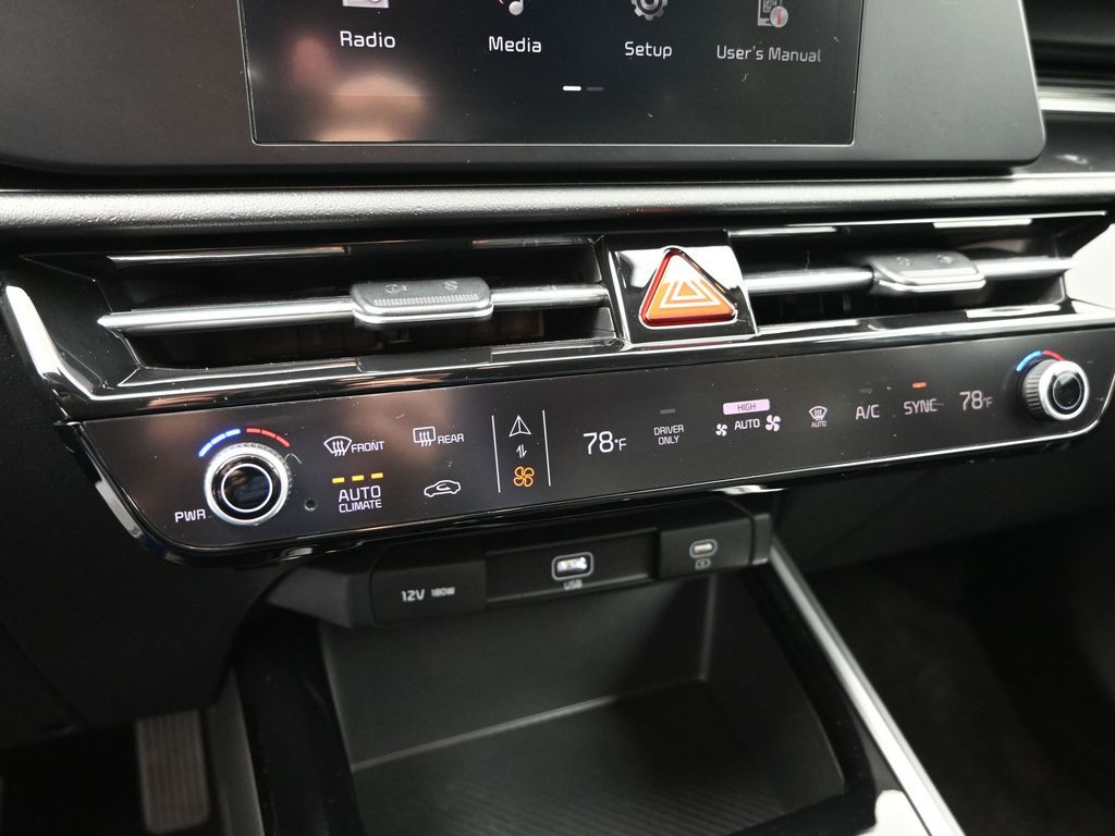 2023 Kia Niro LX