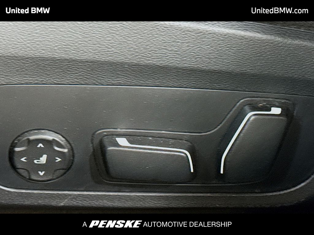 Thumbnail: 2025 BMW 4 Series - 4