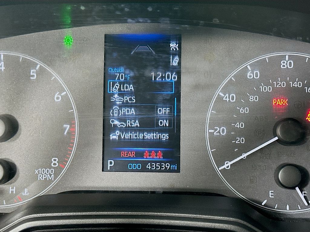 Thumbnail: 2023 Toyota Corolla - 12