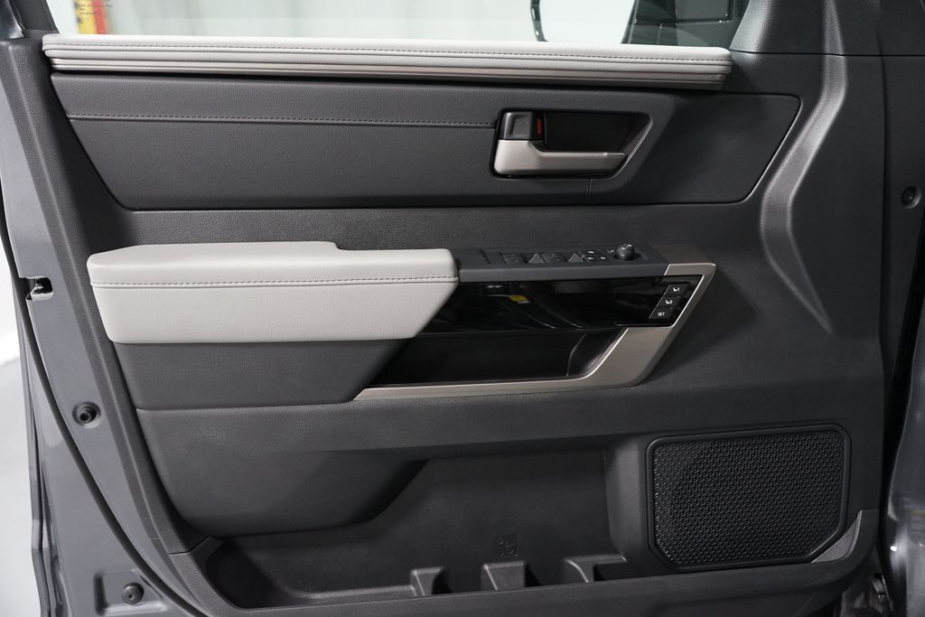 Thumbnail: 2026 Toyota Tundra - 31