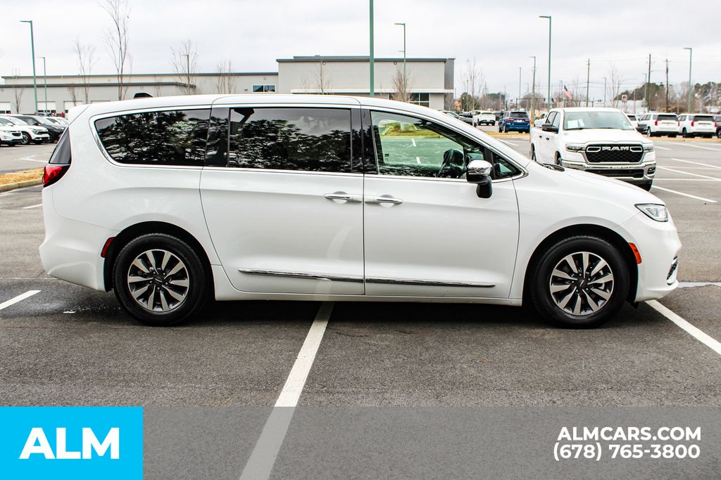 2023 Chrysler Pacifica Hybrid Limited - Photo 6