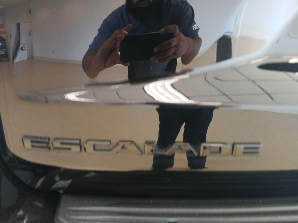 used 2022 Cadillac Escalade ESV car, priced at $73,450