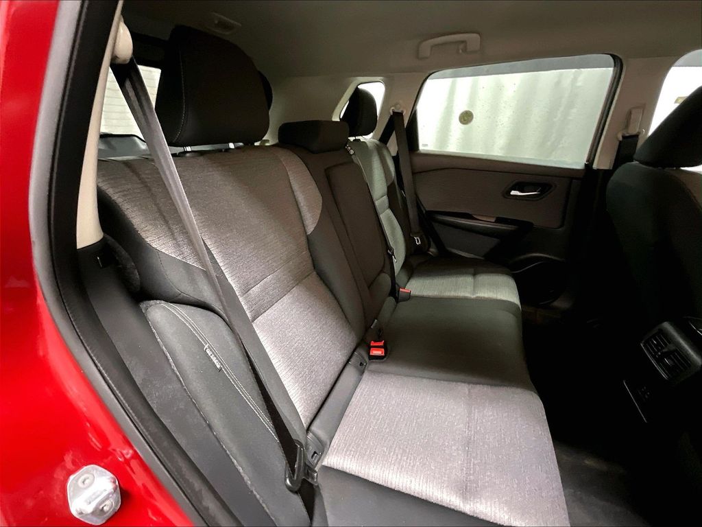 2023 Nissan Rogue — photo 16