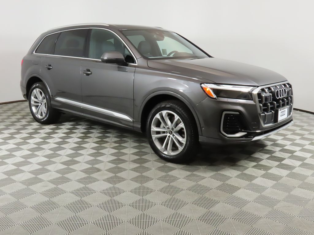 2025 Audi Q7  7