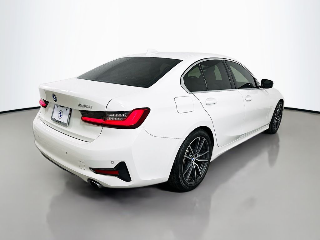 Thumbnail: 2021 BMW 3 Series - 5