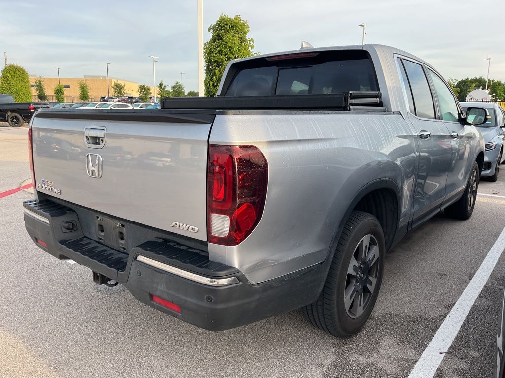 Thumbnail: 2017 Honda Ridgeline - 3