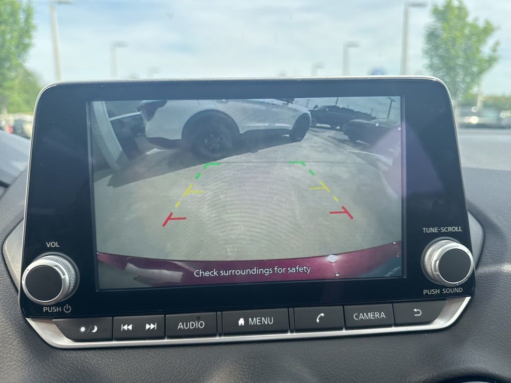 2024 Nissan Sentra SV Xtronic CVT