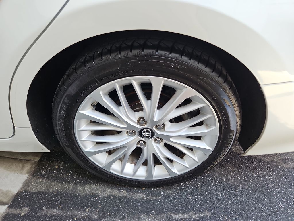 2018 Toyota Camry 34