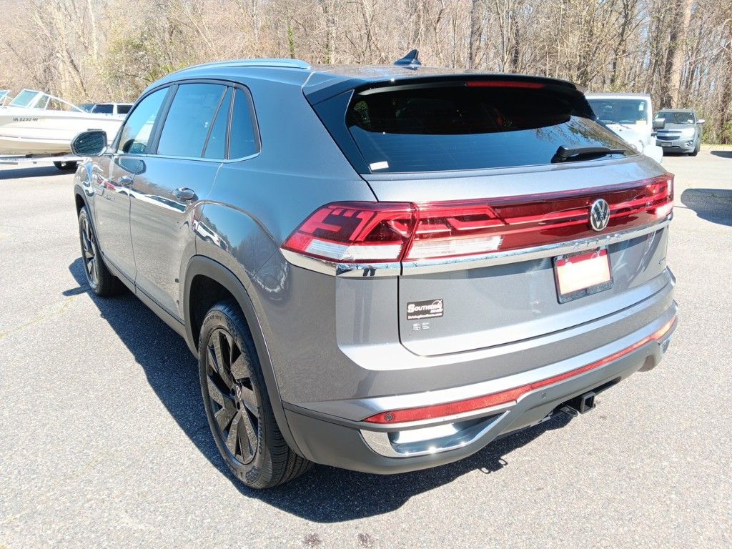 2024 Volkswagen Atlas Cross Sport 2.0T SE w/Technology 3