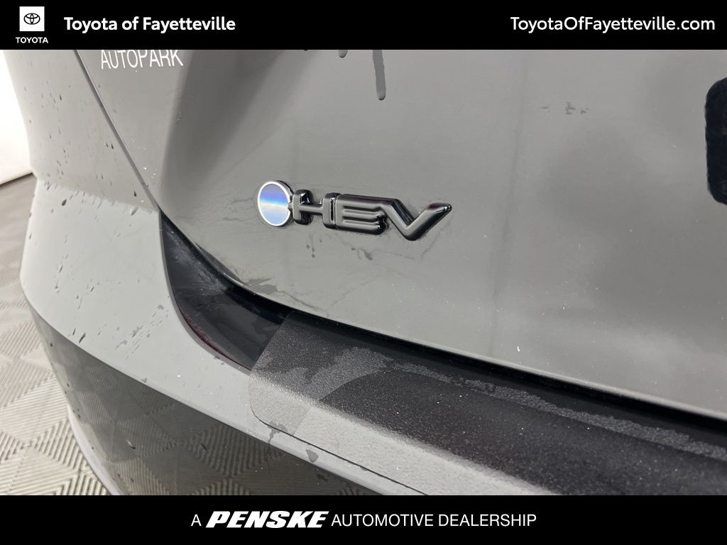 2025 Toyota Camry XSE 12