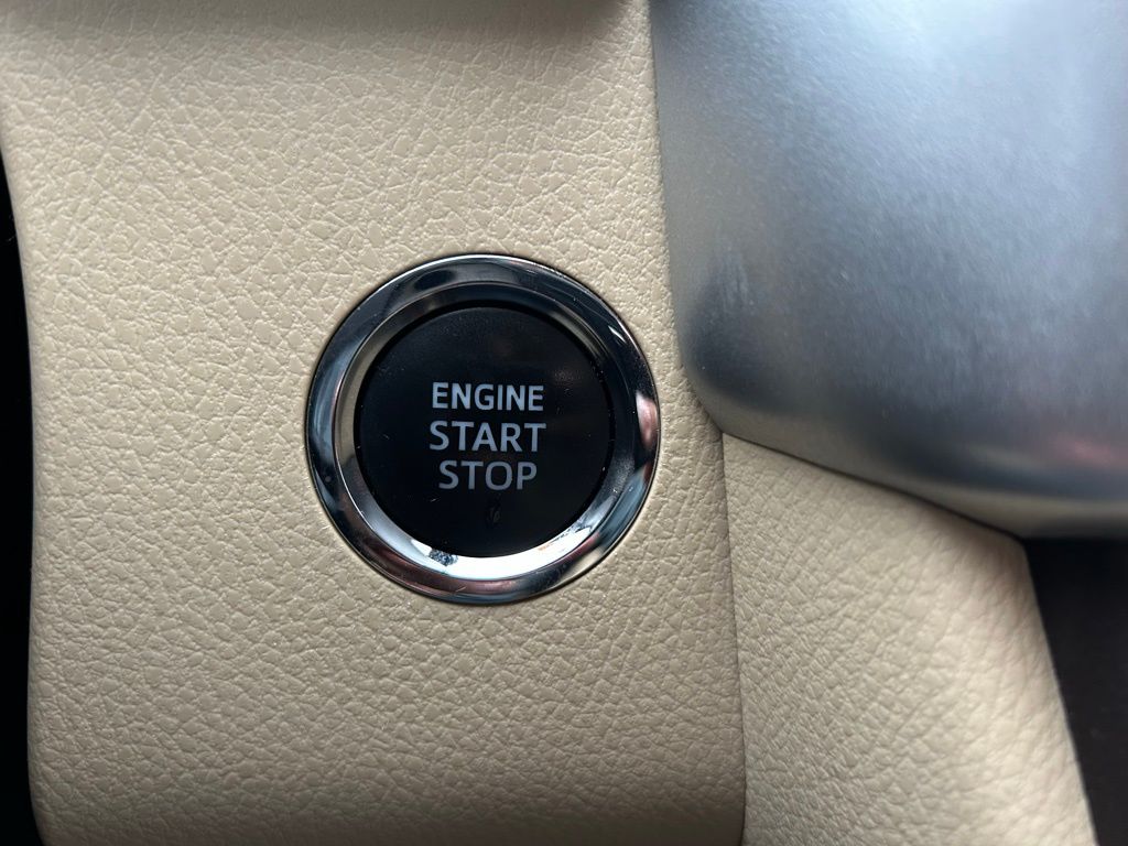2019 Toyota Highlander SE 28