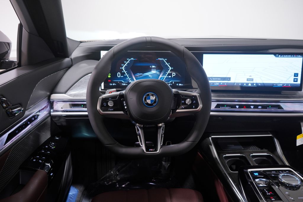 2025 BMW i7 eDrive50 11