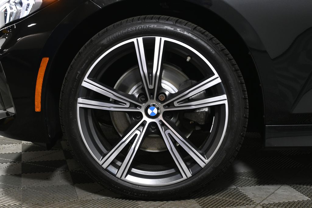 Thumbnail: 2023 BMW 3 Series - 12