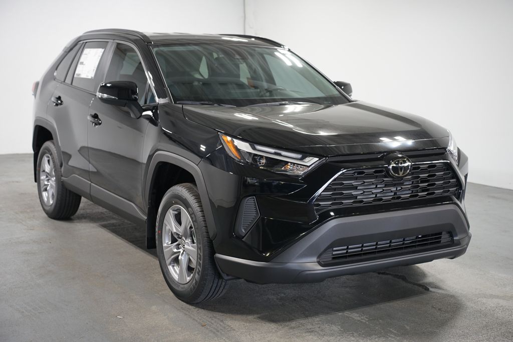 Thumbnail: 2025 Toyota RAV4 - 3