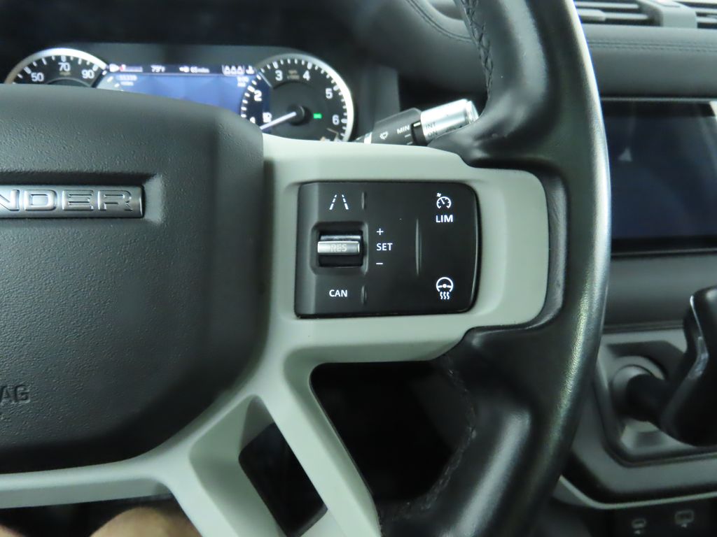 Thumbnail: 2022 Land Rover Defender - 12