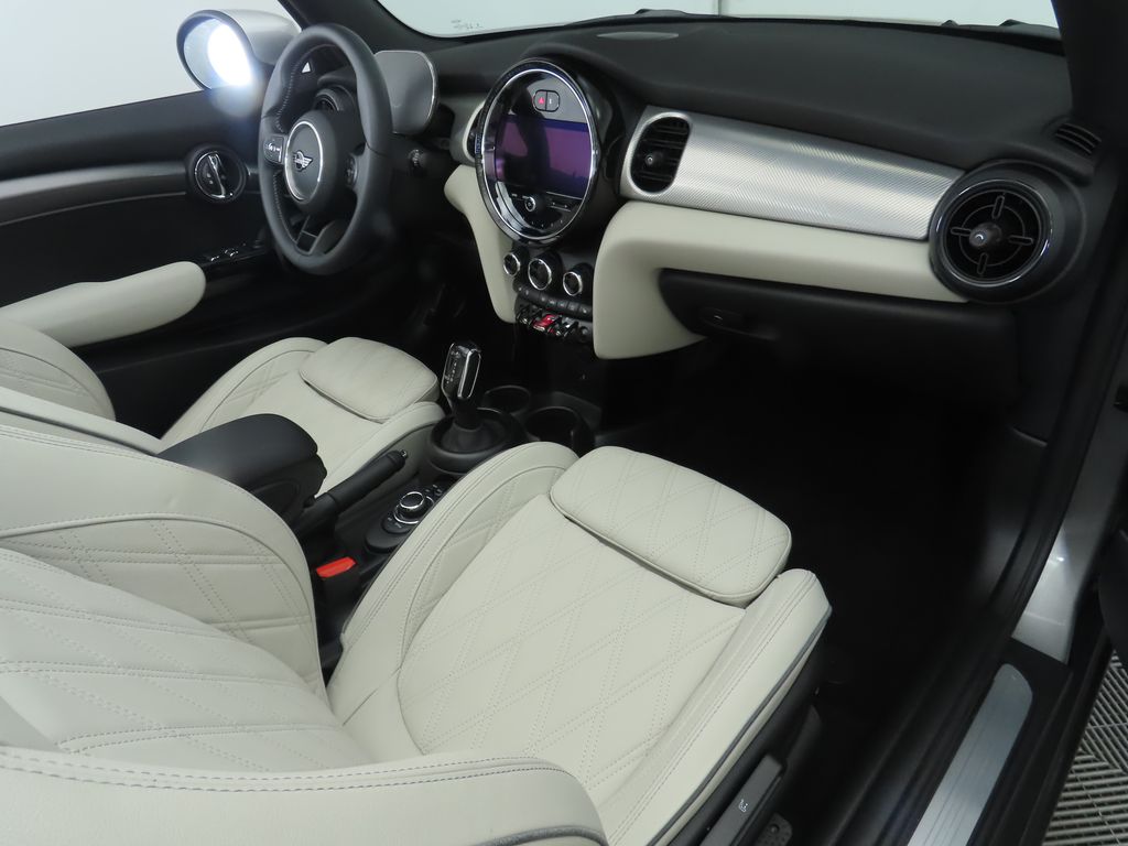 Thumbnail: 2023 MINI Cooper - 26