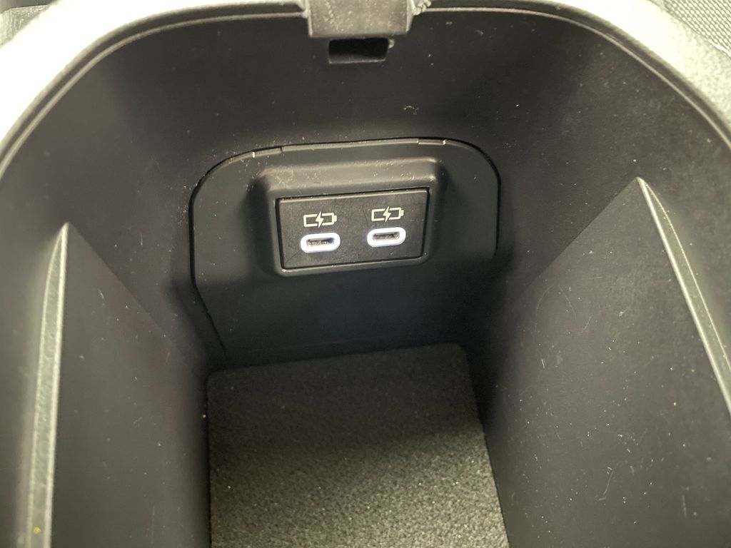 Thumbnail: 2024 Toyota RAV4 - 30