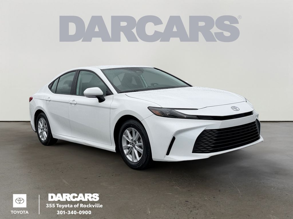 2025 Toyota Camry LE FWD