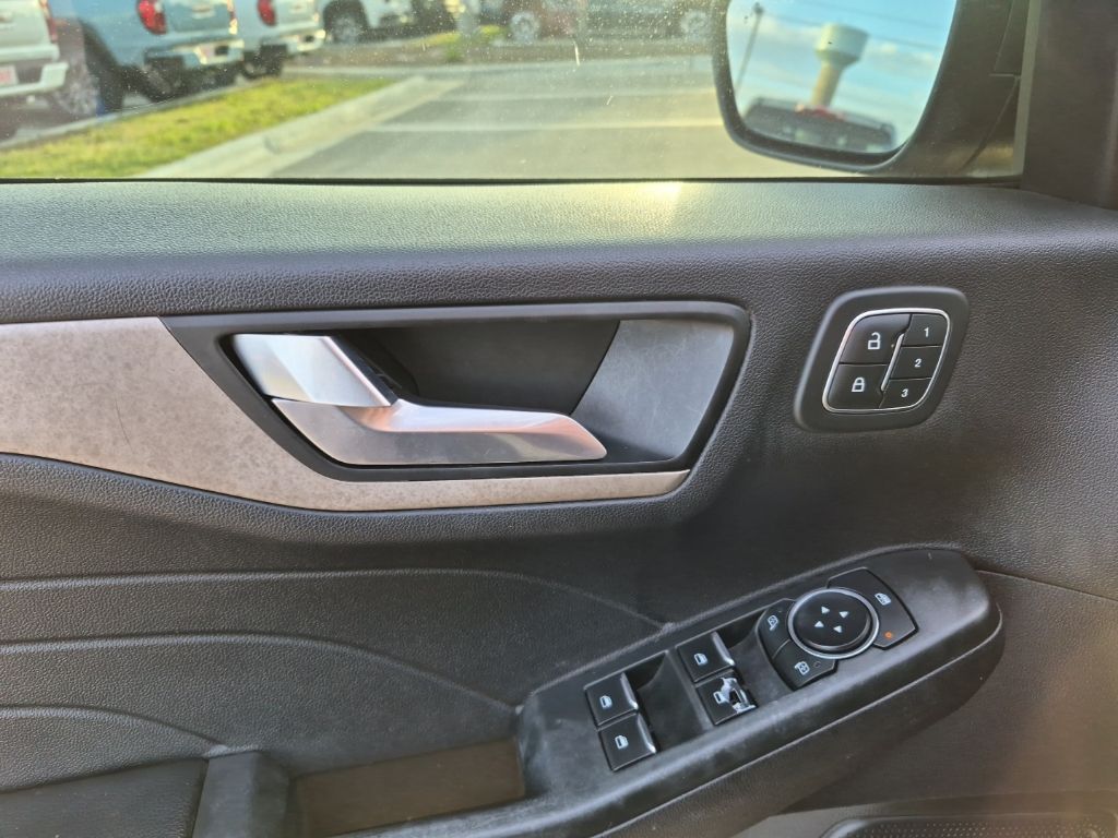 Used Car 2021 Ford Escape  Se For Sale Under $20,000 In Austin, Texas