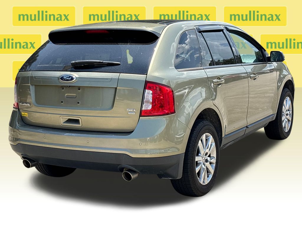 Used 2013 Green Ford SEL image 4