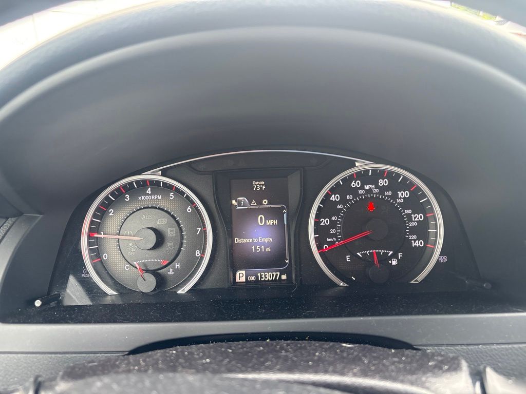Used 2016 Black Toyota SE image 5