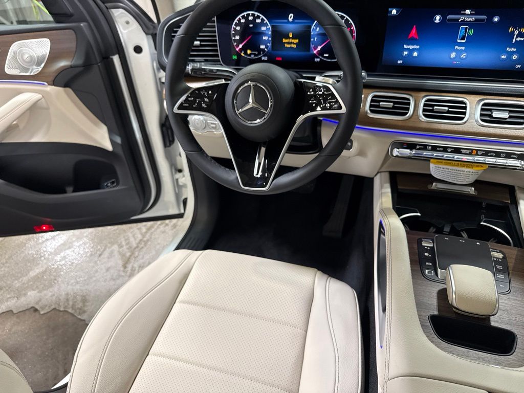 Thumbnail: 2026 Mercedes-Benz GLE - 25