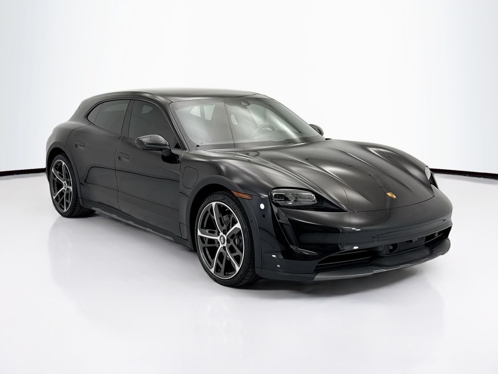 Thumbnail: 2022 Porsche Taycan - 9