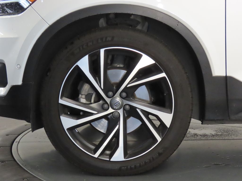 Thumbnail: 2019 Volvo XC40 - 11