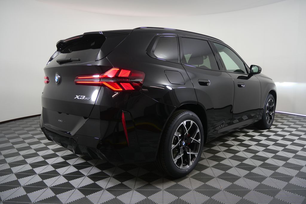 Thumbnail: 2026 BMW X3 - 3