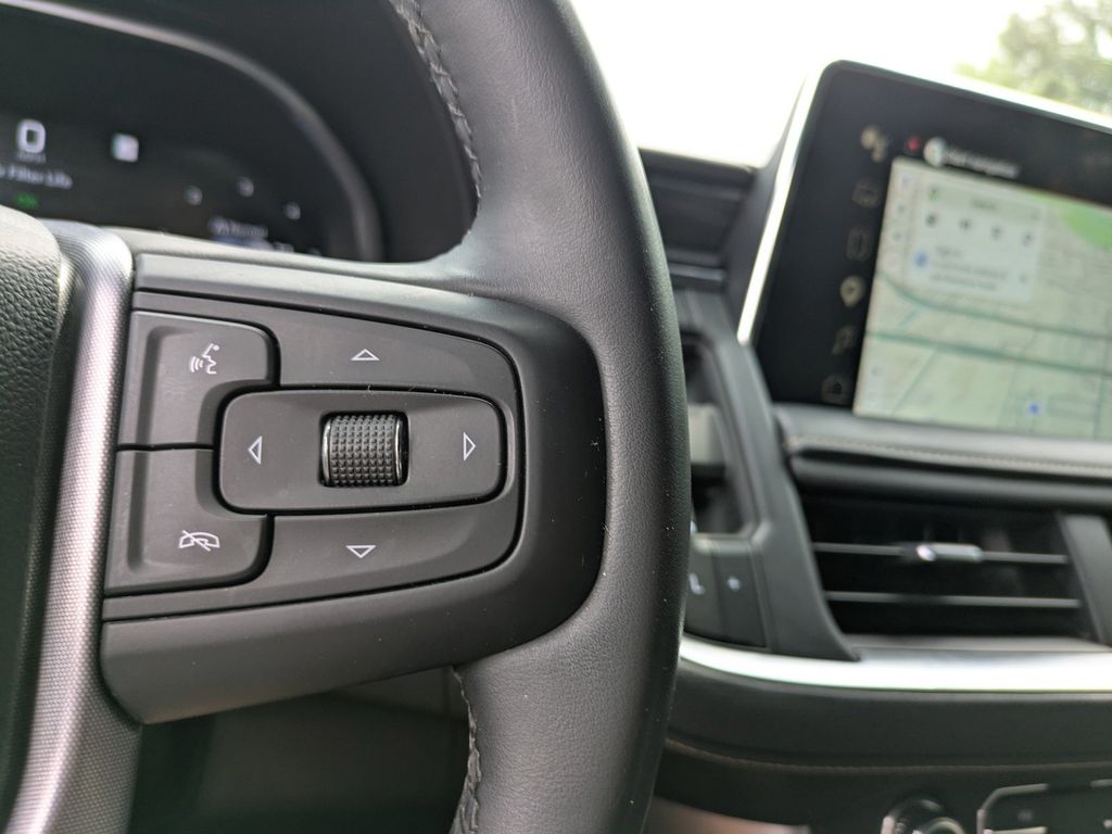 2023 GMC Yukon 4WD SLT