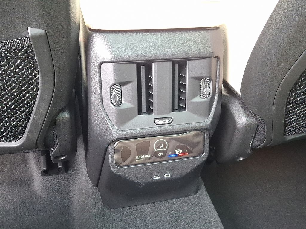 Thumbnail: 2025 BMW X3 - 11