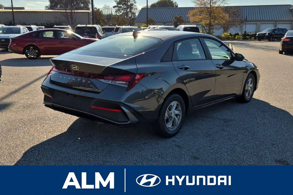 New 2026 Gray Hyundai SE image 6