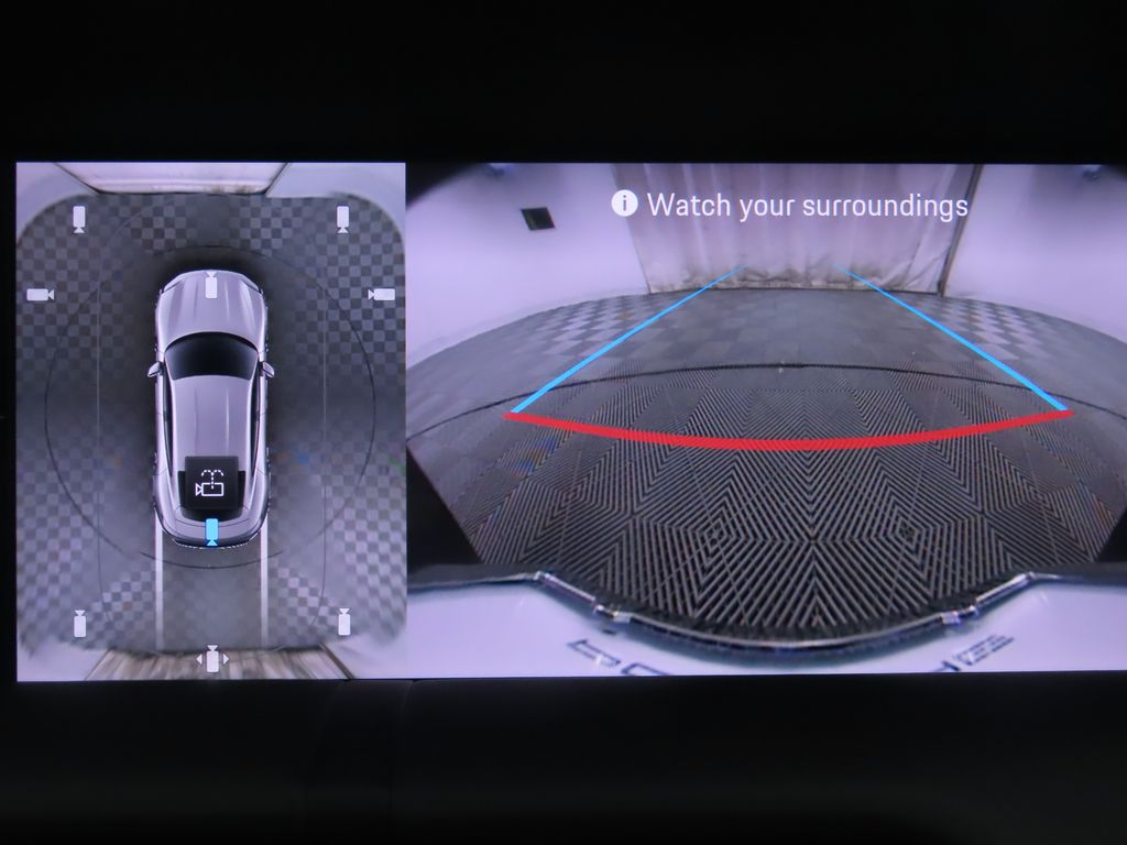 Thumbnail: 2025 Porsche Taycan - 17