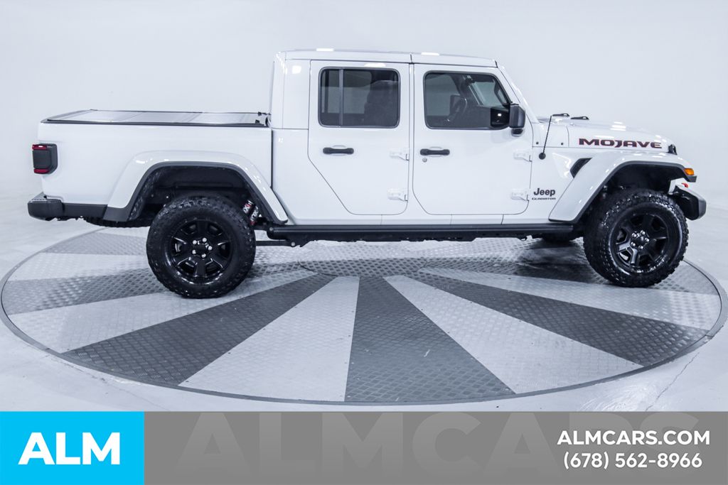 Used 2020 White Jeep Mojave image 11