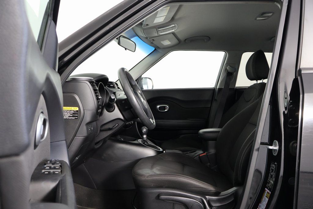 Thumbnail: 2016 Kia Soul - 10
