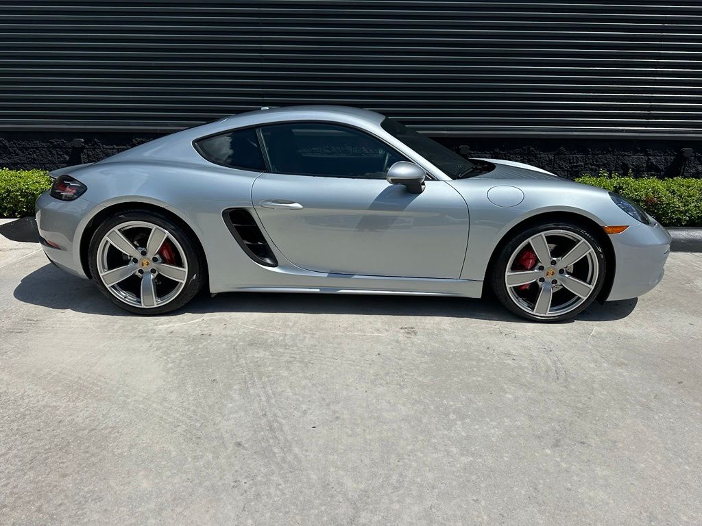 Thumbnail: 2022 Porsche 718 Cayman - 11