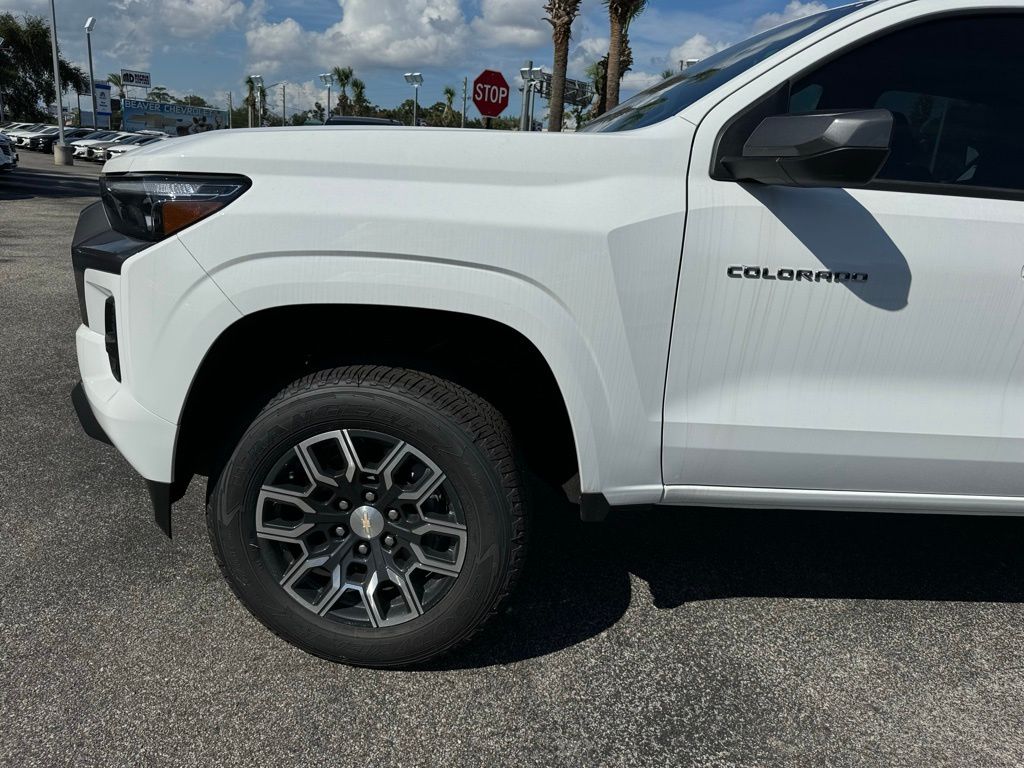 2024 Chevrolet Colorado LT 11