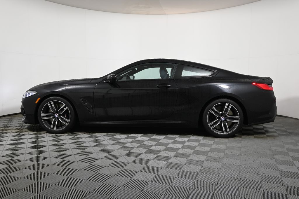 Thumbnail: 2023 BMW 8 Series - 2