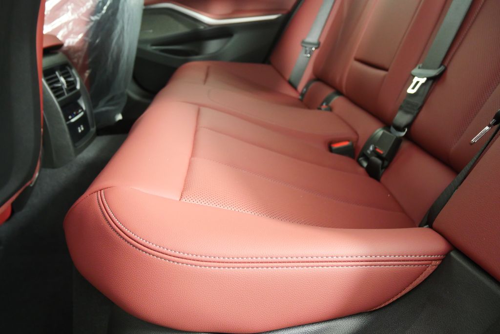 2025 BMW 3 Series M340i 14