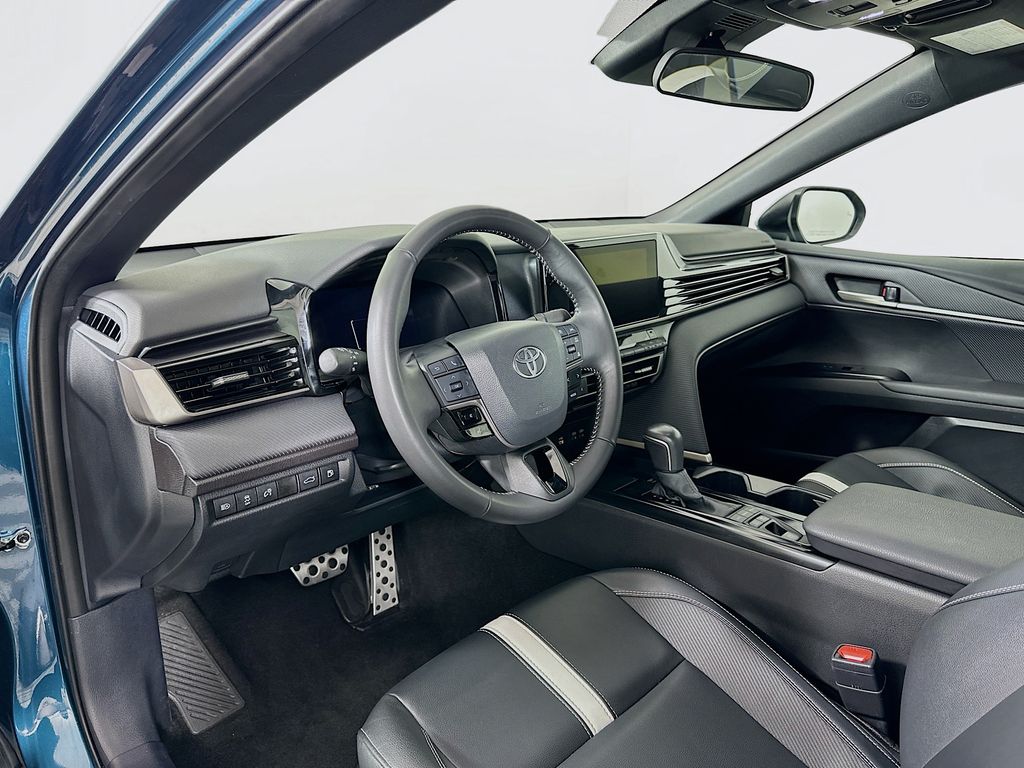 Thumbnail: 2025 Toyota Camry - 9