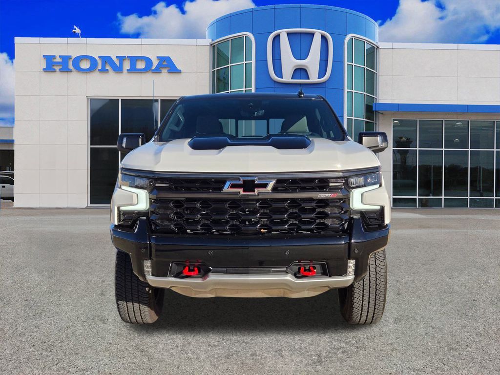 2025 Chevrolet Silverado 1500 ZR2 - Photo 8