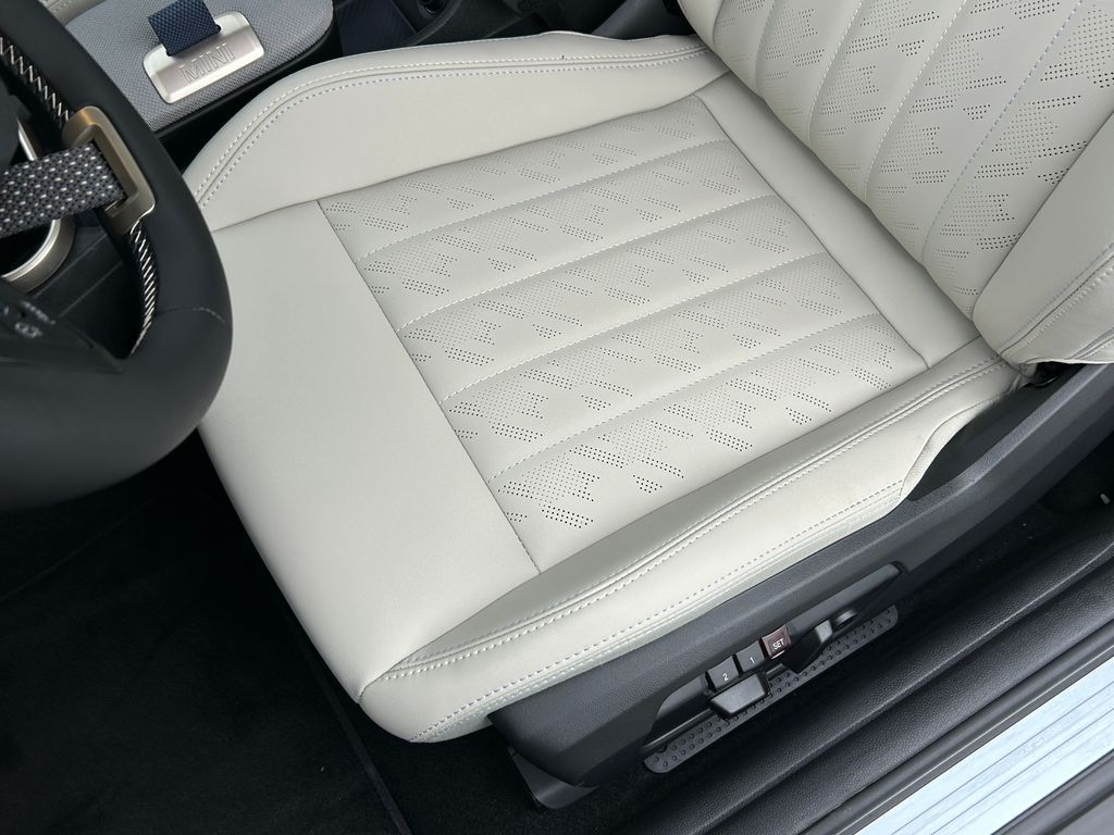 Thumbnail: 2026 MINI Cooper - 15