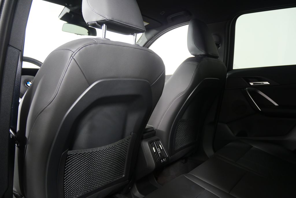 Thumbnail: 2023 BMW X1 - 19