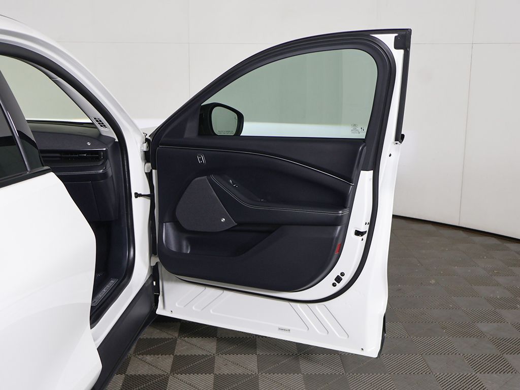 Used 2023 White Ford Premium image 23